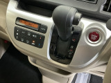 発進時から滑らかに加速する無段階変速のCVTはストップ&ゴーの多い街の中も快適です