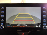 バック駐車が苦手な方の強い味方です。後方の状況が一目で分かりますので安心ですね。