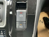 オートブレーキホールド ペダルを踏み続けることによる足の疲れを緩和します。