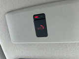 急病時や危険を感じた時、SOSコールを押すと専門オペレーターに繋がり、警察や消防への連携をサポートしてくれます。(入会手続きが必要です)