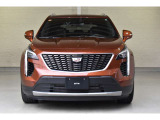 XT4 プレミアム 4WD 