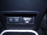 1500Wまで使えるAC100Vコンセント/充電用USB端子