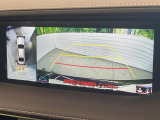 【パノラミックビューモニター】専用のカメラにより、上から見下ろしたような視点で360度クルマの周囲を確認することができます☆死角部分も確認しやすく、狭い場所での切り返しや駐車もスムーズに行えます。