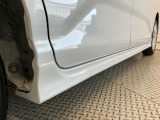 【現車確認及び来店納車のお願い】当社は県外販売を制限させて頂いております。基本は、近畿2府4県及び隣接県で、ご来店頂き現車確認及び、来店納車に限らせて頂いております。