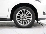 タイヤサイズは(235/55R18)で純正アルミホイールです。