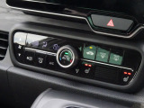 プラズマクラスター技術搭載のフルオートエアコン♪運転席&助手席にはシートヒーターを装備♪