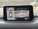 フロントカメラもございますので、狭い道でも安心して運転をしていただけます。