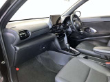 前方の見通しが良いすっきりした視界、誰でも扱いやすく運転できます。疲れにくく安心ドライブを更に快適なものにします!