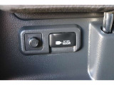 便利な家庭用電源(100Vコンセント)も装備しています。