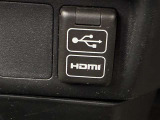 こちらのクルマはUSB接続コネクタとHDMI接続コネクタも装備されています♪スマホに接続すればお好きな音楽や映像も流せます!今の時代、さまざまな方法で音楽や動画を楽しめますね!