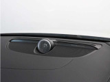 【Bowers&Wilkins ハイフィデリティ・オーディオシステム】精密にチューニングされたHi-Fiスピーカーと、革新的なフレッシュエア・サブウーファーを搭載。臨場感あふれるサウンドを届けます。