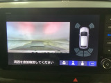【バックカメラ】運転が苦手な方も車庫入れラクラクです!ギアをリバースに入れれば自動的に切り換わりますので、面倒な操作は不要です♪狭い駐車場もお車を傷つけず安心ですね!