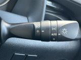 【オートライト(AUTO)】外の明るさをシステムが感知して、自動でヘッドライトが点灯します。ヘッドライトをつけ忘れを防ぐ便利機能です。