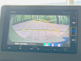 【バックカメラ】駐車時に後方がリアルタイム映像で確認できます。大型商業施設や立体駐車場での駐車時や、夜間のバック時に大活躍!運転スキルに関わらず、今や必須となった装備のひとつです!