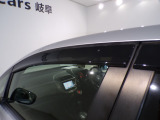 ★ドアバイザー★雨天時に窓を開けても濡れにくく車内に雨が入り込むのを防ぎながら換気ができます(^^♪