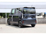 シンプルでありながら、より高い質感をもたらすデザインを追求。軽自動車という枠にとらわれないクラスレスな存在を目指しました。