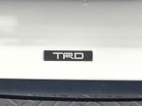 【TRDエアロ】人気のTRDエアロを装備!クルマの外観がよりスタイリッシュになり、街中で存在感あふれる1台に♪将来買い替える時にもリセールに影響しやすく、価値ある人気の装備です!