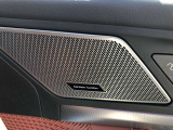 ハーマンカードンのカースピーカーは良質な音を届けると同時に、その先にある車内空間における上質な&ldquo;音楽体験&rdquo;も提供している。