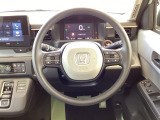 【Honda SENSING】いつもの道で、高速道路などで、安心・快適な運転を支援します。先進の安全運転機能システム搭載。