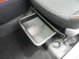 取り出しやすく、しまいやすい収納スペースが満載です。ティッシュやペットボトル等、用途に合わせた収納が可能ですので、使い方はあなた次第!