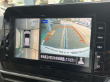 空から車を見たような「アラウンドビューモニター」!車の周りが一目で確認できるので、小さなお子様や障害物があっても安心して乗ることができます。