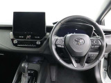 見通しのよいすっきりとした視界で、誰でも運転しやすいです。運転のしやすさは疲れにくさにも繋がりますよ♪