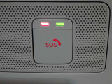 【SOSコール】 緊急時に警察・消防・医療機関への連絡を補助するサービスです。※事前登録が必要です。また有料です。