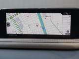 マツダコネクトの8.8インチワイドセンターディスプレイです。『Android Auto』『Apple CarPlay』や独自のコネクテッドサービスに対応したインターフェイスシステムです。