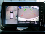 アラウンドビューモニター!空から見下ろしているかのような映像を映し出します。駐車時には安心ですよね♪