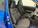 【フロントシート】さまざまな体格の方が快適に運転ができるよう配慮したシートになっております。