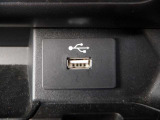 USB充電ソケット装備。
