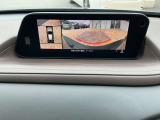 バックカメラで駐車をサポートいたします。