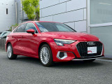 どの角度から見てもすぐに「Audi」だと分かり、時間が経っても古さを感じません。Audiの哲学であるタイムレスなデザインをすべての車に採用しています。