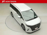 両側パワースライドドア付きだから、狭い駐車スペースなどでの乗り降りラクラク♪小さなお子さまのいるご家庭には嬉しい装備です。