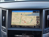 地デジチューナー内蔵のメーカー付純正メモリーナビが装備されています。