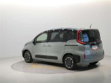 ご覧の車両以外にも多数のU-Carを展示販売しております。
