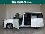 両側パワースライドドア付きだから、狭い駐車スペースなどでの 乗り降りラクラク!小さなお子さまのいるご家庭には嬉しい装備。