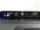 各操作スイッチは使いやすい位置に配置され、とっても見やすいメーターです。夜間時はラグジュアリーな気分にさせてくれる照明が魅力ですので、夜のドライブも楽しみになりますよ♪