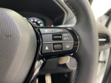 Hondaセンシングの機能のひとつ、アダプティブクルーズコントロール付!アクセルから足を離しても設定したスピードと前車との車間を保ち走行してくれます!車線維持もアシスト☆高速道路で疲労軽減ですね☆