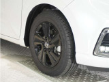 認定中古車では、厳しいHonda認定基準をクリアした厳選されたHonda認定中古車のみ、取り扱っております。「ご購入前の安心」「納車後の信頼」を車両と一緒に提供しております。