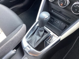 アクセルペダルを踏み込む量や速さに応じて変速パターンをし、人馬一体の運転感覚を発揮してくれる6速オートマ!