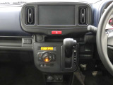 現車はオーディオが付いていない状態です。お客様のライフスタイルに合わせて、ナビゲーションやディスプレイオーディオなどのご提案をさせていただきます。お気軽にご相談くださいね。