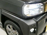 LEDヘッドライトです。デザイン性がよくとても明るいので、夜間の走行や悪天候でも安心です。しかも長寿命!