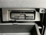 ETCを装備。これで高速道路の料金所もノーストレス。ノンストップで通過します。