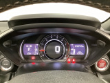 真ん中にデジタルのスピードメーターと、アナログのタコメーターを配した、S660専用の3連メーターになっています。