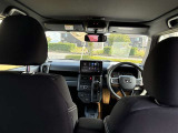 見通しのよいすっきりとした視界で、誰でも運転しやすいです。運転のしやすさは疲れにくさにも繋がりますよ♪