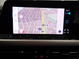 Volkswagen純正インフォテイメントシステムDiscoverPro、10インチフレームレス、タッチスクリーンナビゲーション装着