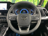 【純正革巻きステアリング】上質な革を使用することで、手にしっかり馴染みとても運転しやすいハンドルです♪