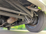 お車を安心してお乗りいただく為には、足回りの定期点検が欠かせません。サービスサポート(有償保証)では無料点検もご提供しており、安心のカーライフをお過ごしいただけるサポート体制が整っています。