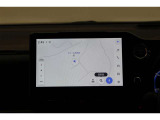 ディスプレイオーディオを装備。スマホとクルマをつなぐことで、これまでのナビに加えて、いろんなサービスが楽しめます。